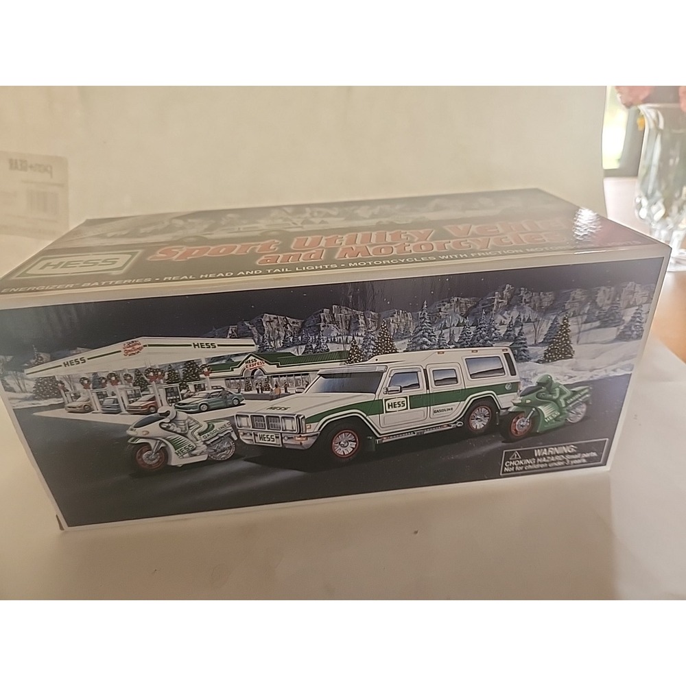 2004 Hess Toy Truck 40th Anniversary‎ Sport Utility Vehicle and Motorcycles